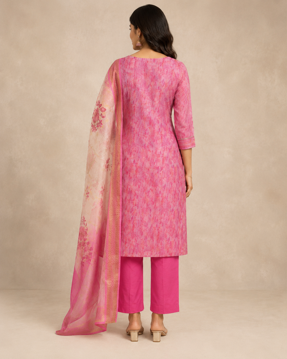 Pink Printed Kurta Set with Floral Organza Dupatta